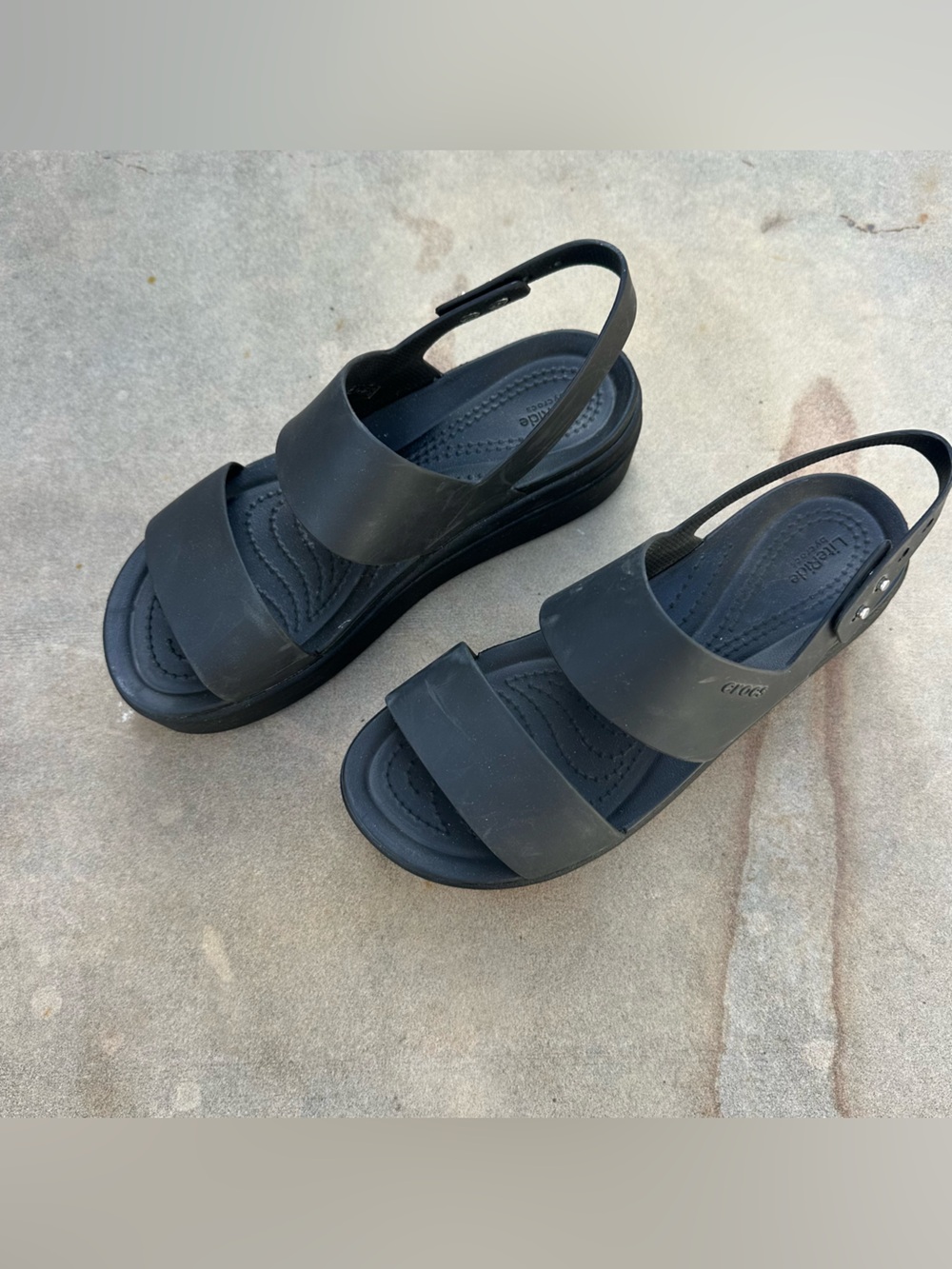 Crocs Lite Ride Brooklyn Low Wedge Platform Sandals Women's 6 NEW